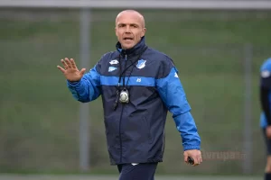 BERLİN   Bundesliga takımlarından Hoffenheim, gelecek sezondan geçerli olmak üzere