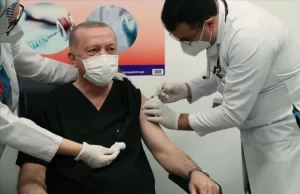 Cumhurbaşkanı Erdoğan, Ankara Şehir Hastanesi'nde Kovid-19 aşısı yaptırdı. Türkiye Cumhurbaşkanı