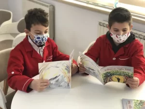 TİKA', "Türk Dünyası Kütüphanelerine Kitap Bağışı ve Kitap En Sağlam