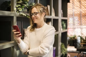 Prof. Dr. Adem Aydın, Türkiye'deki cep telefonu kullanıcılarının her 15