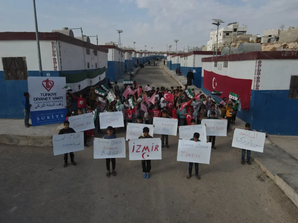 Suriyeli yetimlerden İzmir’e geçmiş olsun mesajı