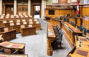 İsviçre'nin başkenti Bern'de ülkedeki aşırı sol gruplar tarafından Federal Parlamento