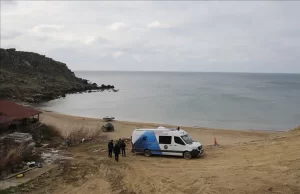 Çanakkale'nin Gökçeada ilçesi açıklarında bir teknenin batması sonrası kaybolan Jandarma