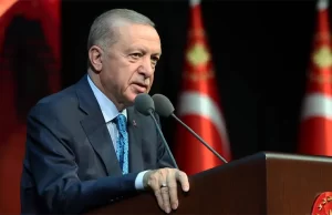 Cumhurbaşkanı Recep Tayyip Erdoğan, "Gençlerimizin sosyal medyanın ve dijital mecraların,