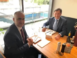 Türkiye Cumhuriyeti Essen Başkonsolosu Şener Cebeci, Herne Büyükşehir Belediye Başkanı