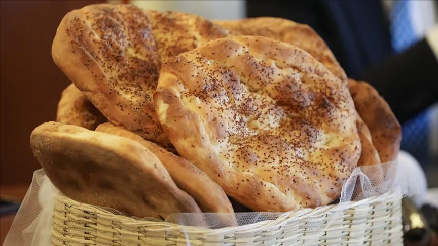 Ramazan pidesi 250 gramı 15 liradan satılacak