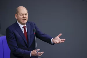 Almanya Başbakanı Olaf Scholz, Ukrayna'ya savaş açan Rusya'nın uluslararası hukuku