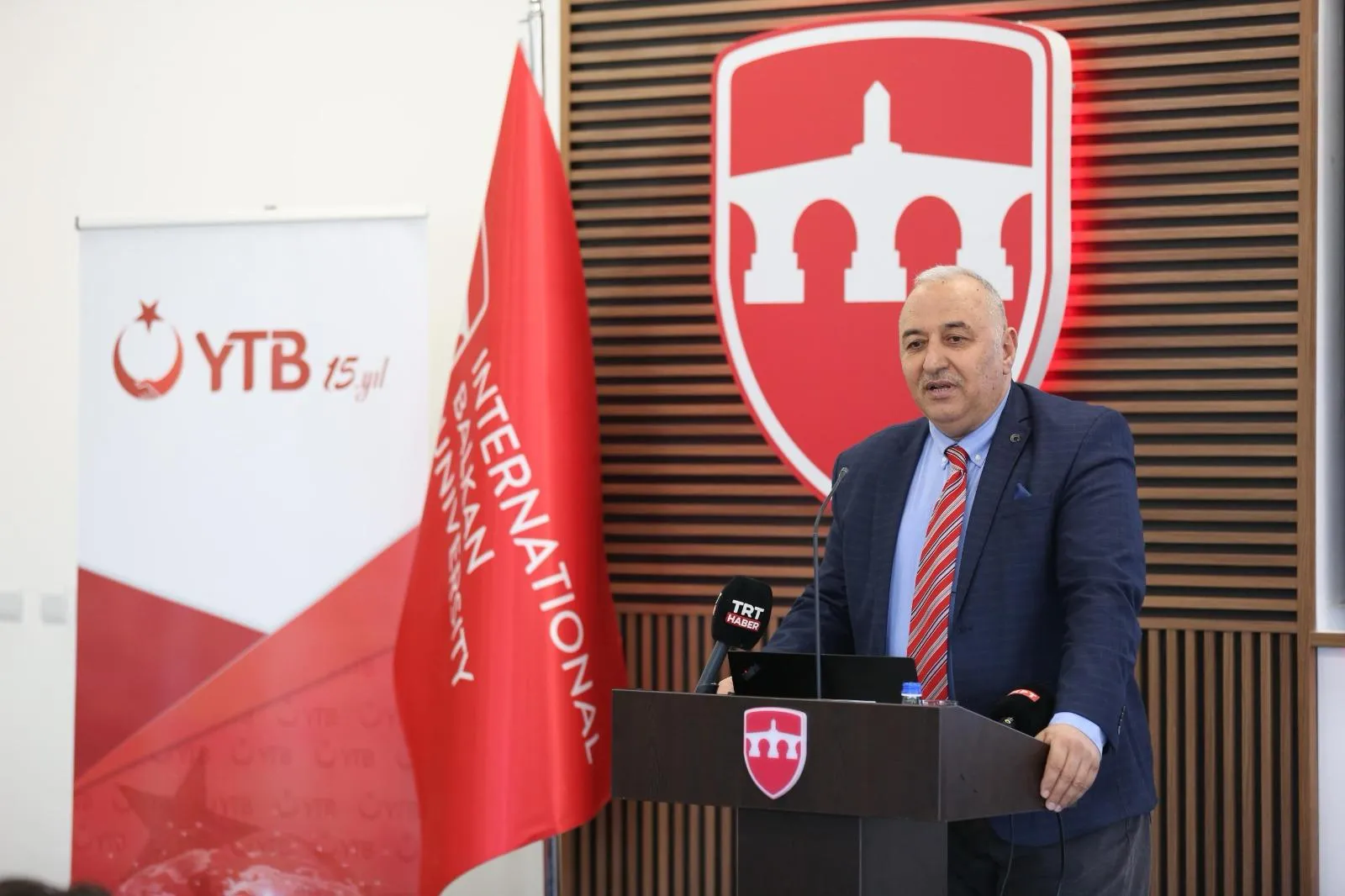 Üsküp'te Abdülhamid Han Sergisi ve Osmanlı Döneminde Makedonya Konferansı