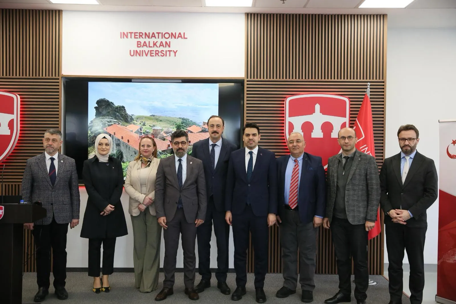 Üsküp'te Abdülhamid Han Sergisi ve Osmanlı Döneminde Makedonya Konferansı