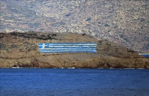 Yunanistan'ın hukuk dışı askeri varlığını görüntüleyerek haber yapan AA'nın gazetecilik