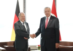 Cumhurbaşkanı Recep Tayyip Erdoğan'ın Almanya Başbakanı Olaf Scholz ile bir