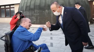 Hırvatistan'da, Müslüman cemaatinin temsilcileriyle bir araya gelen Dışişleri Bakanı Çavuşoğlu,