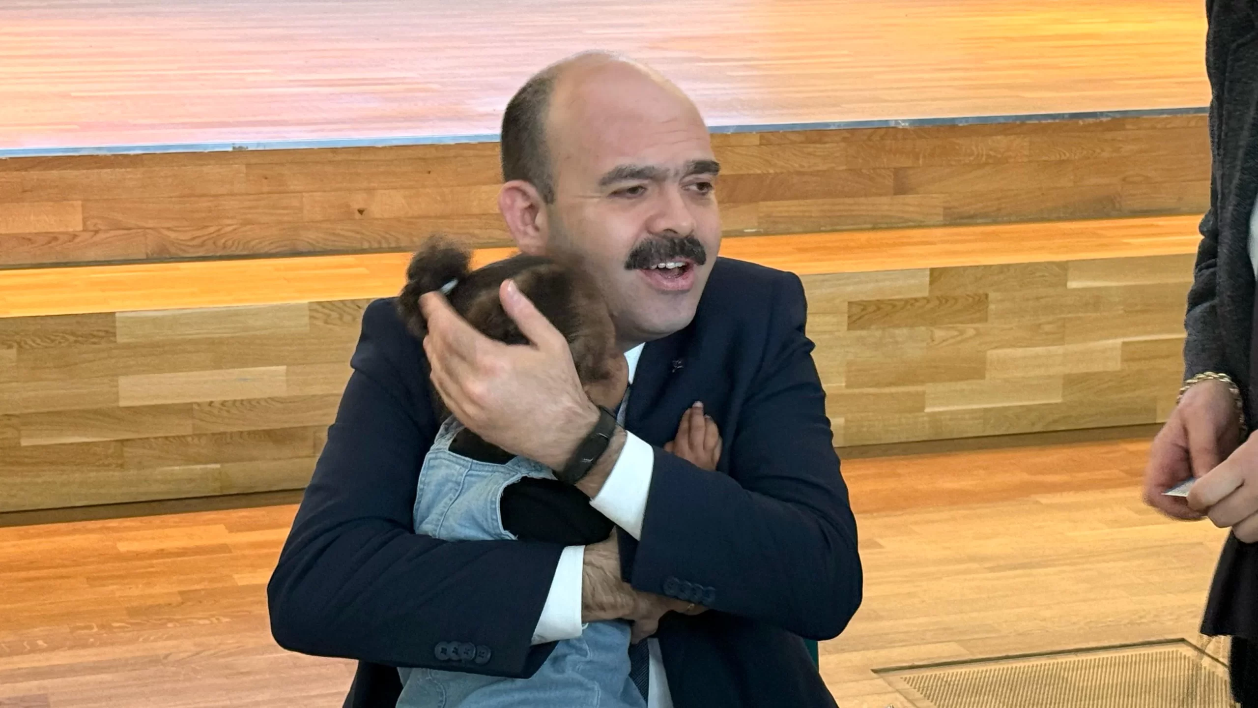 Bakan Yardımcısı Çalışkan: 'Koruyucu aileler, bir çocuğun hayatına sevgi ve güven sunuyor'