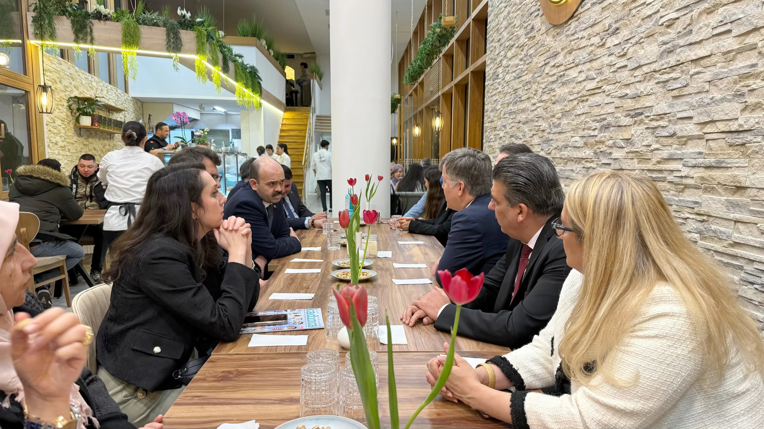 Bakan Yardımcısı Çalışkan: 'Koruyucu aileler, bir çocuğun hayatına sevgi ve güven sunuyor'