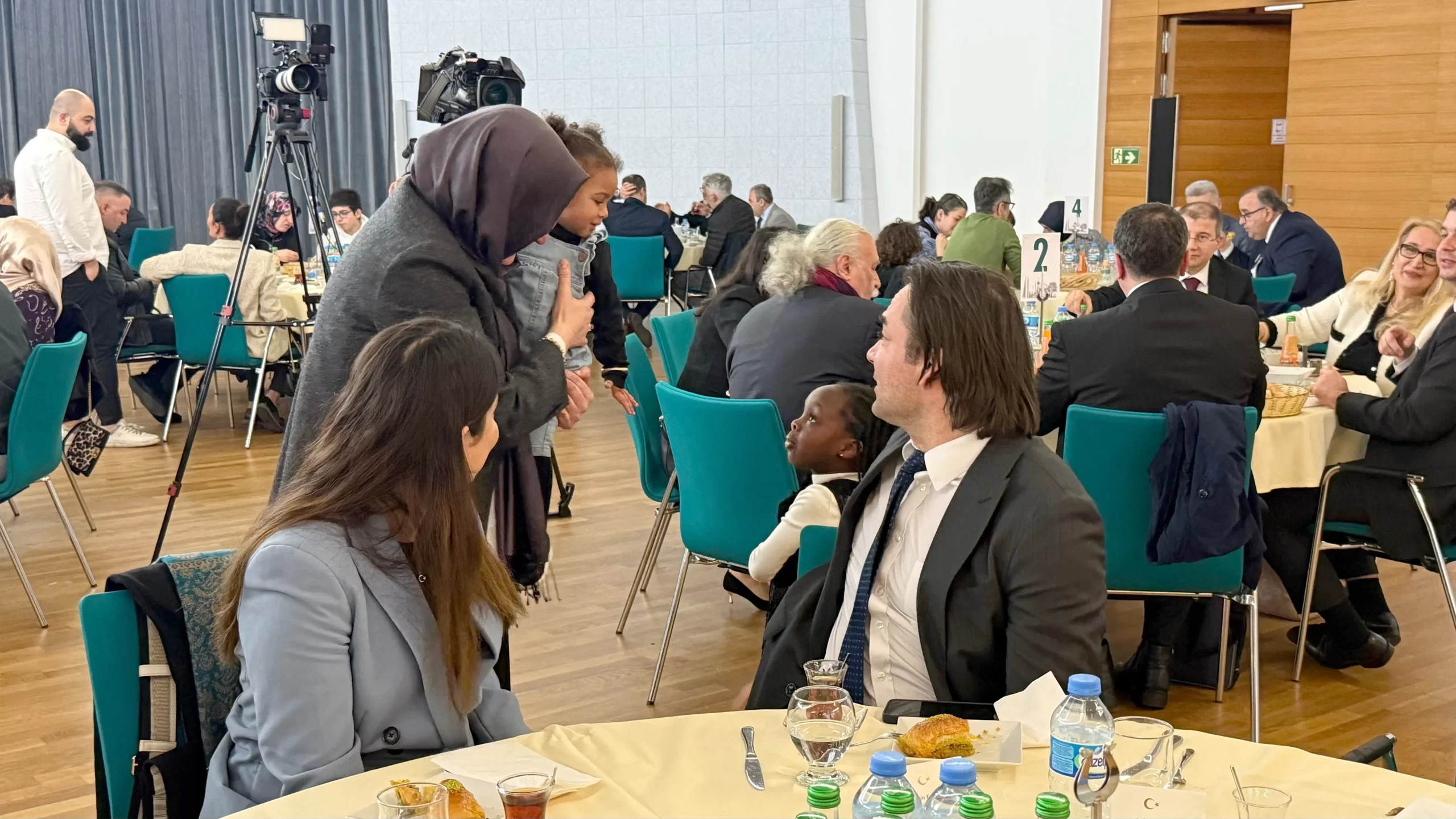 Bakan Yardımcısı Çalışkan: 'Koruyucu aileler, bir çocuğun hayatına sevgi ve güven sunuyor'