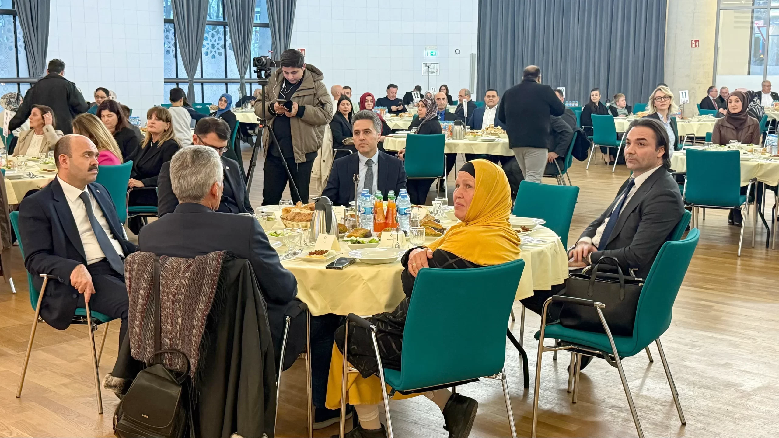 Bakan Yardımcısı Çalışkan: 'Koruyucu aileler, bir çocuğun hayatına sevgi ve güven sunuyor'