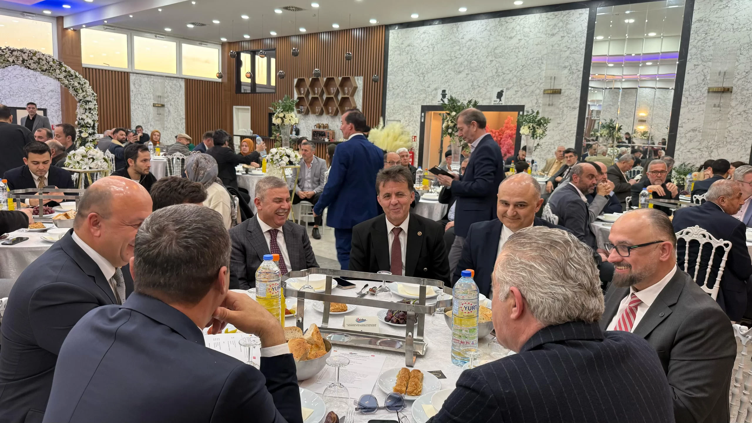 ASİDER’in geleneksel iftar sofrasında birlik ve dayanışma mesajı