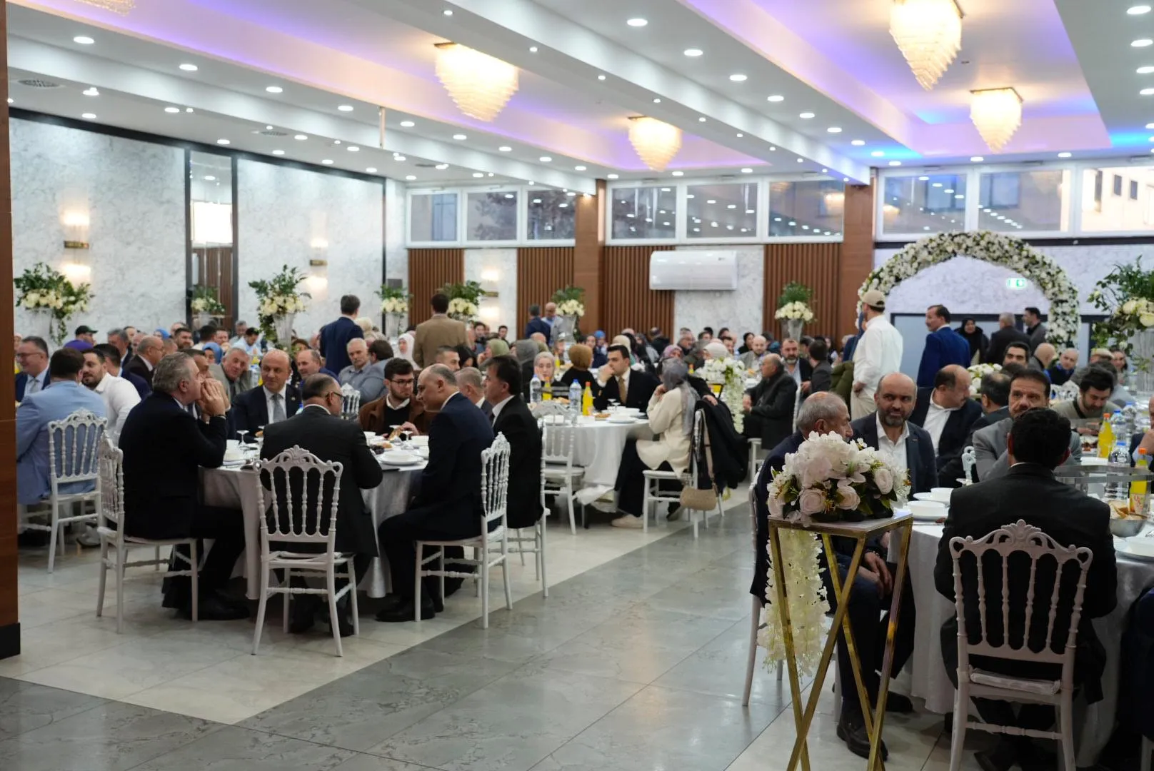 ASİDER’in geleneksel iftar sofrasında birlik ve dayanışma mesajı