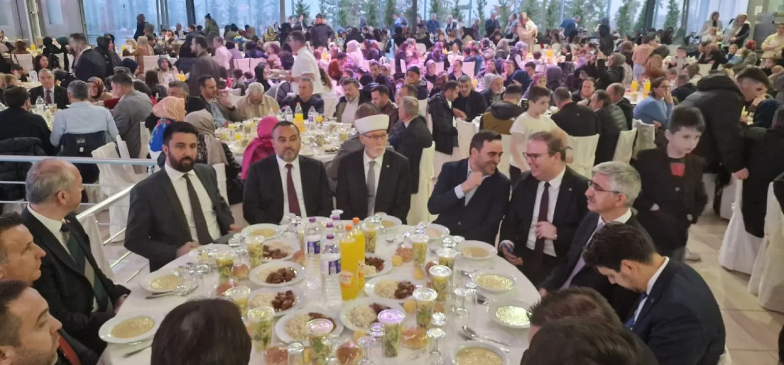 İskeçe Müftülüğü iftar programında Batı Trakya Türkleri bir araya getirdi