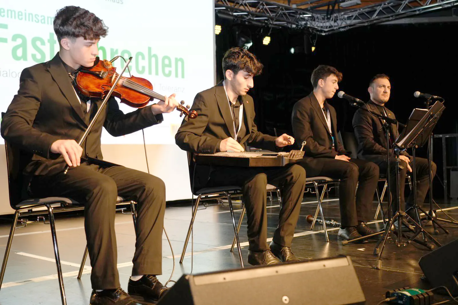 Dortmund’da geniş katılımlı ortak iftar geleneği devam etti