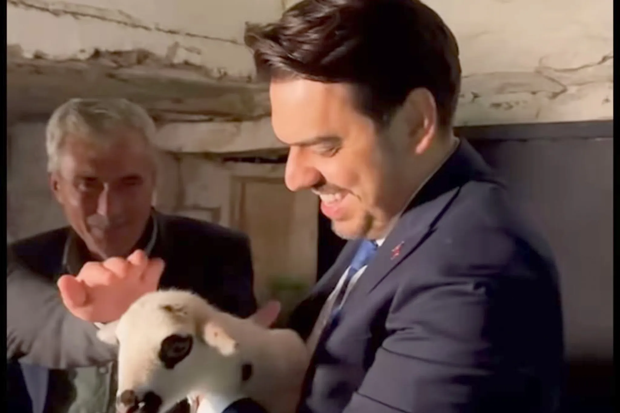 YTB Başkanı Eren, Batı Trakya’daki ailesiyle hasret giderdi