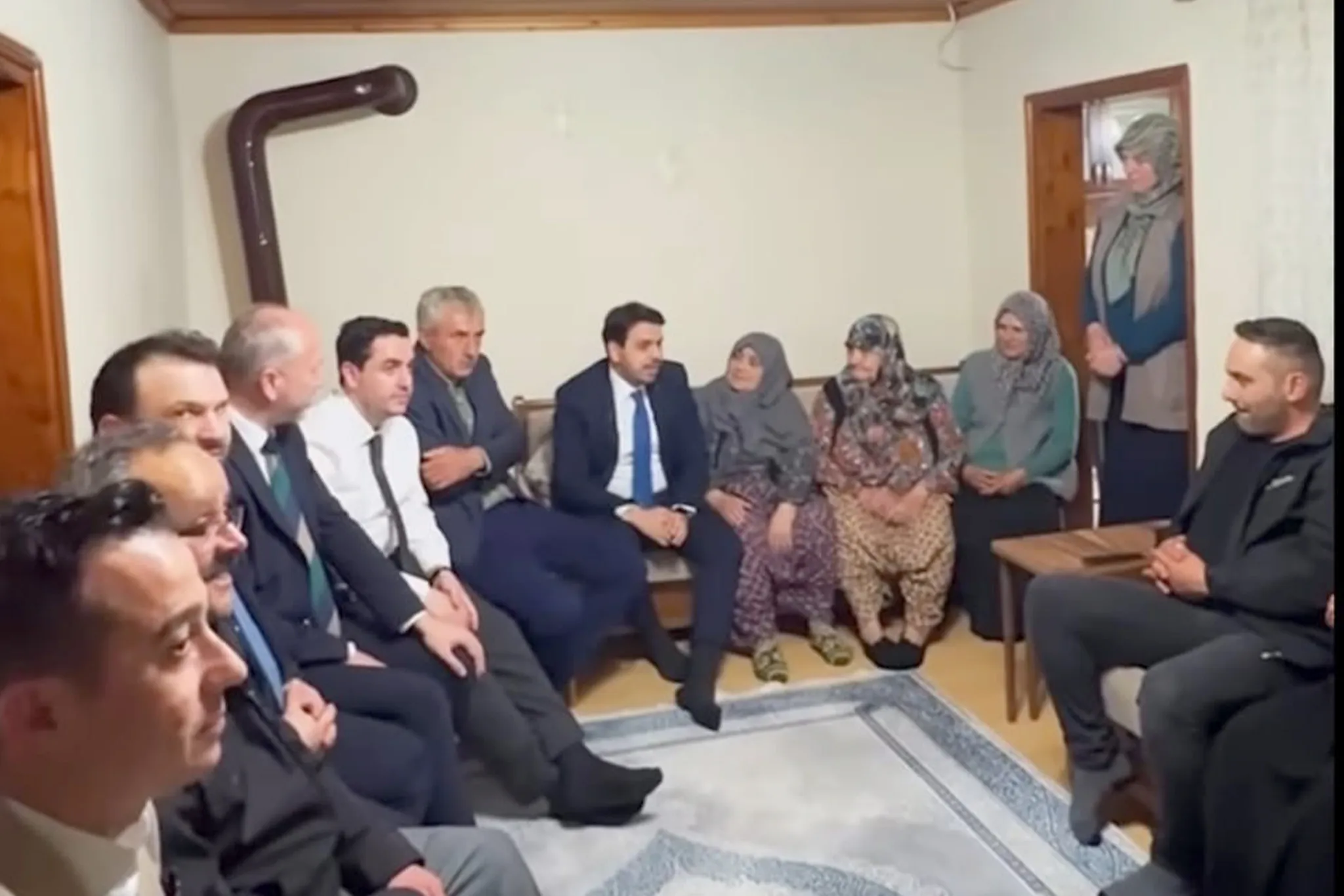 YTB Başkanı Eren, Batı Trakya’daki ailesiyle hasret giderdi