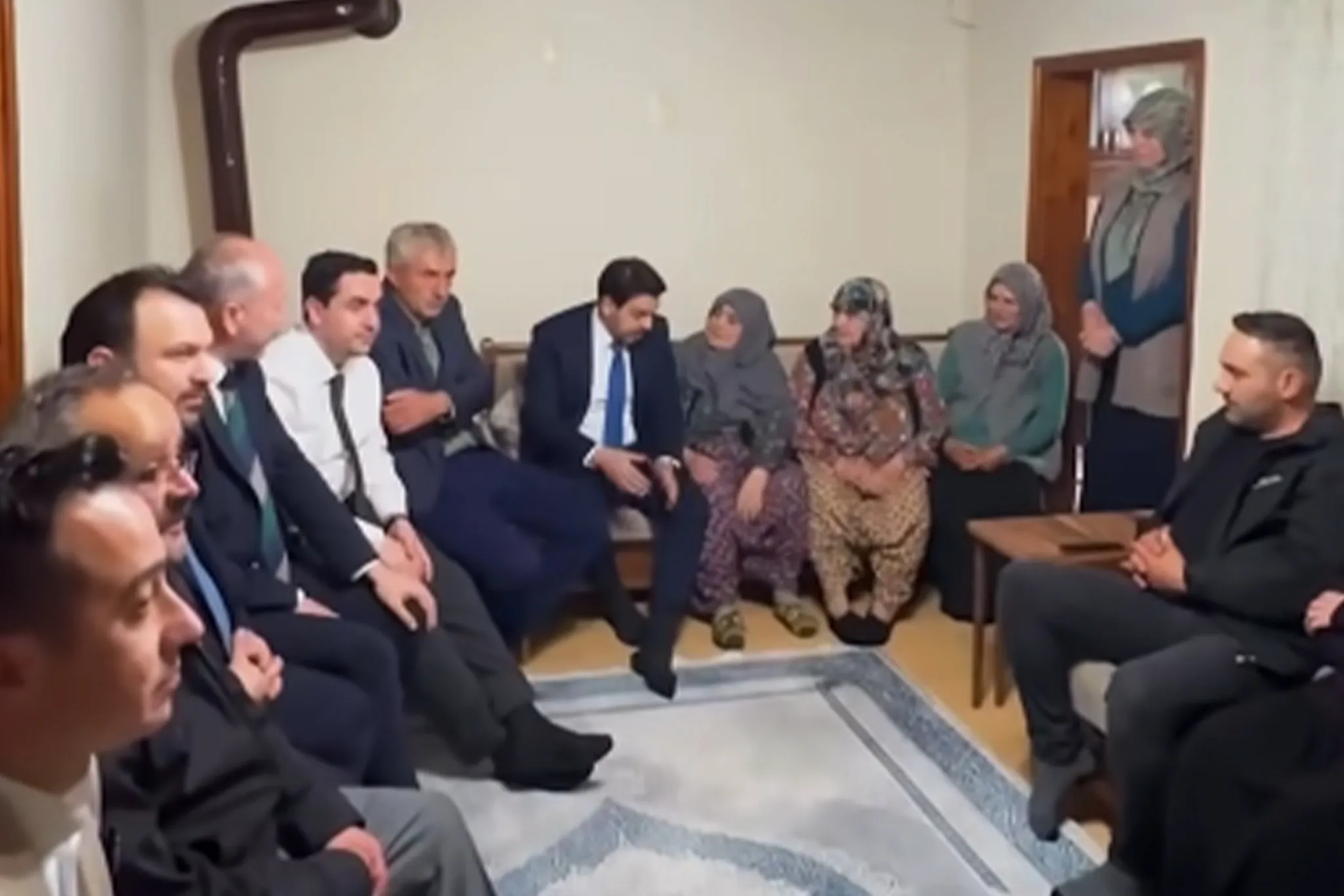 YTB Başkanı Eren, Batı Trakya’daki ailesiyle hasret giderdi