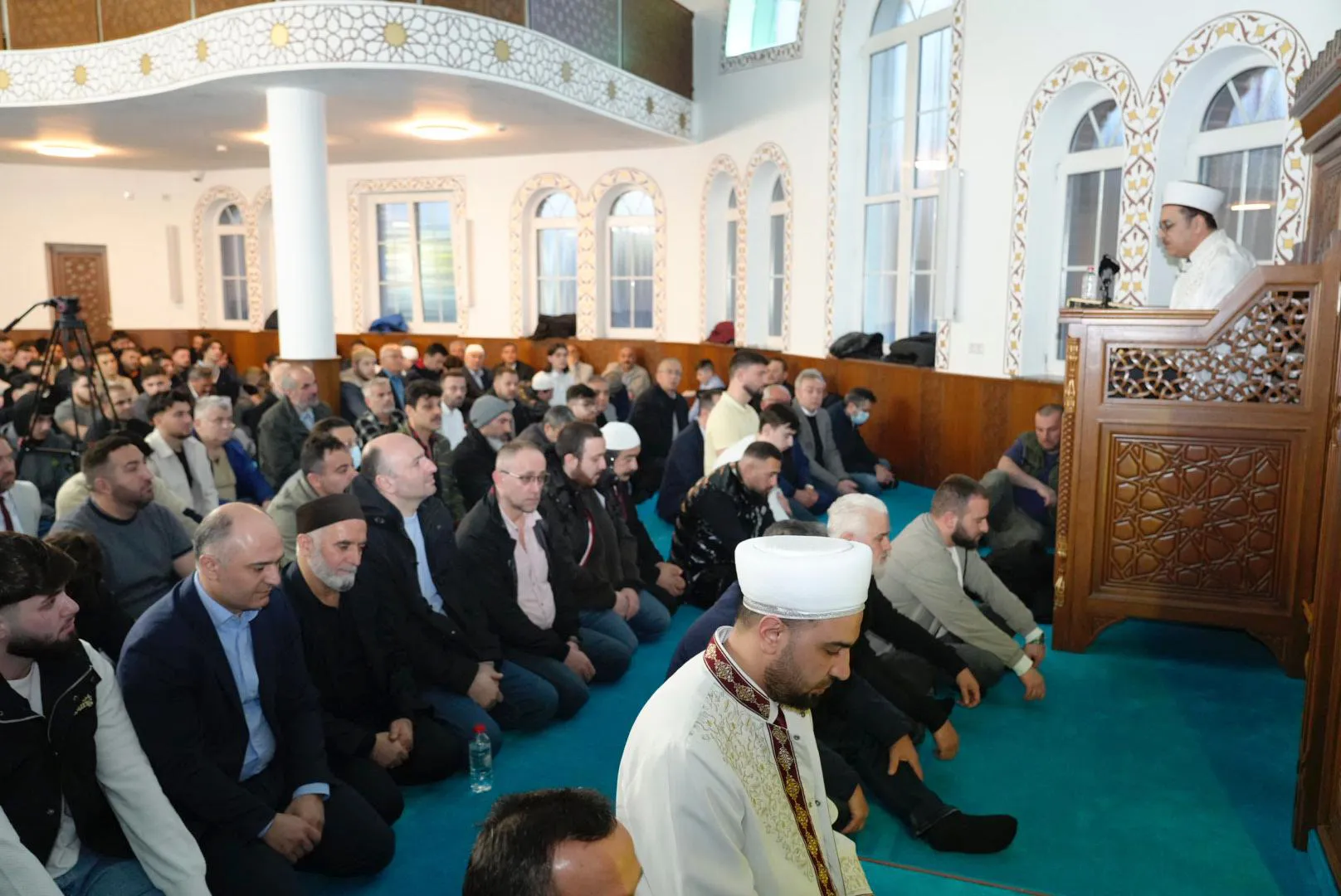 Essen-Katernberg Fatih Camii’de birlik ve beraberlik dolu bayram çoşkusu