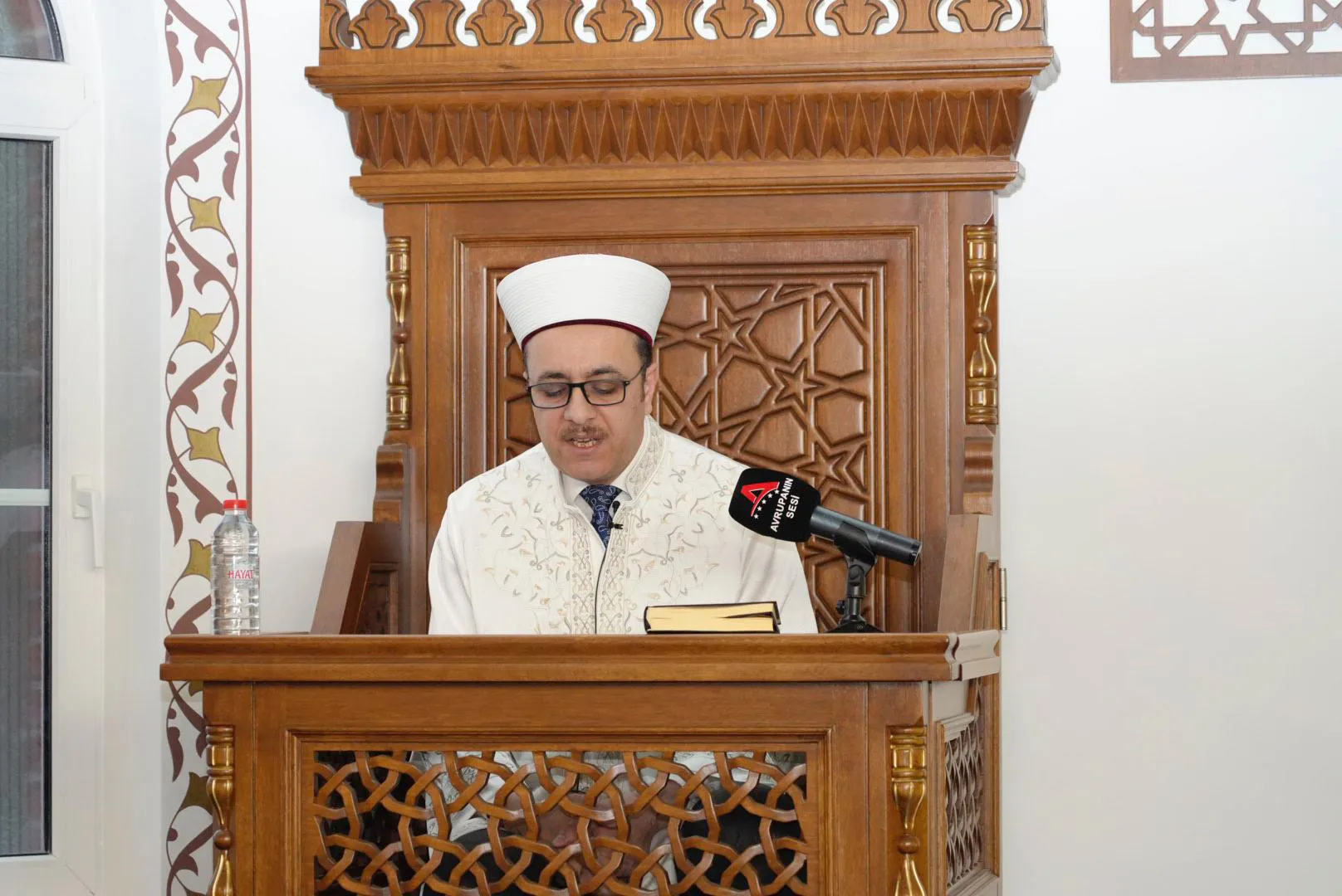 Essen-Katernberg Fatih Camii’de birlik ve beraberlik dolu bayram çoşkusu