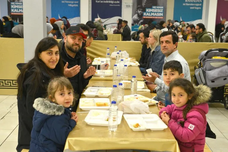 Almanya’daki gurbetçiler için Ramazan, birlik ve dayanışma ayı