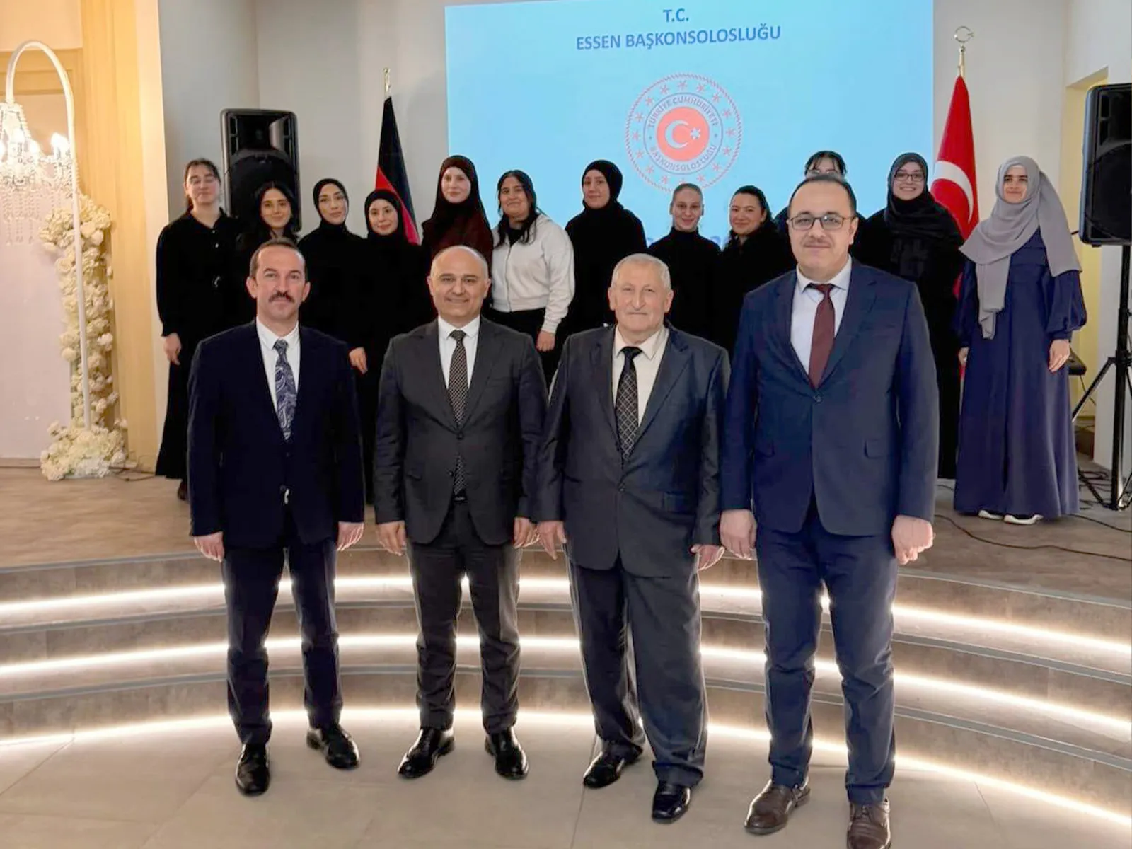 Başkonsolos Aydın, Siegen’deki iftarda Ramazan’ın manevi değerlerini paylaştı