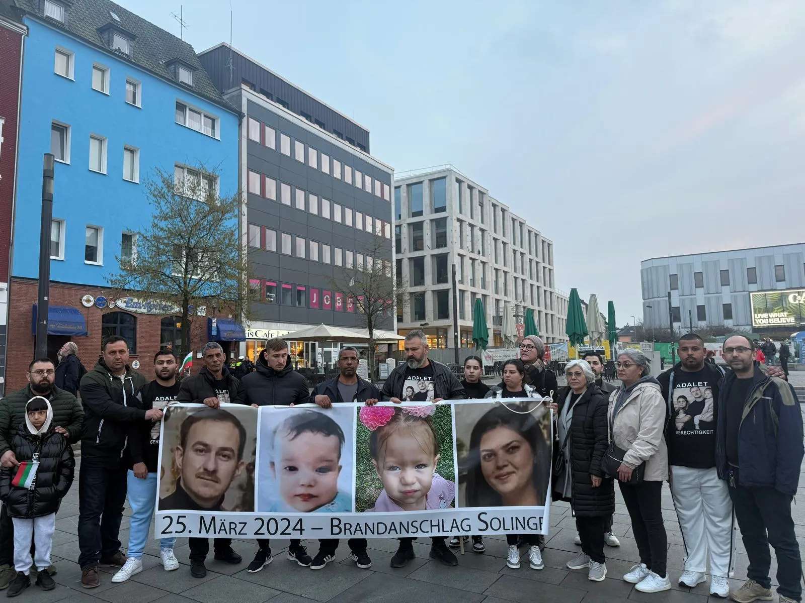 İkinci Solingen faciasının birinci yıldönümünde anma töreni