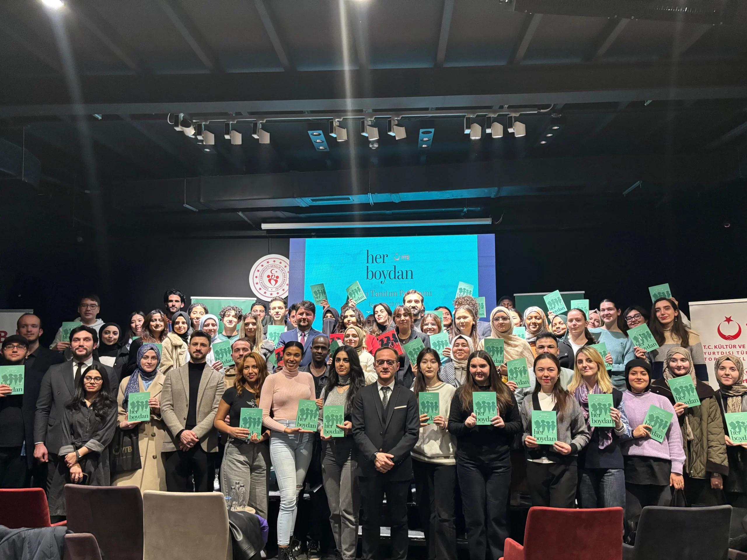 YTB destekli uluslararası öğrenciler Türkçenin çatısı altında buluştu