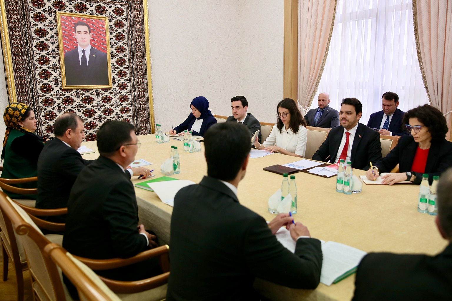 YTB Başkanı Eren: “Kardeşlik köklerden güç alır, Türkiye Bursları ile dünyaya yayılır!”