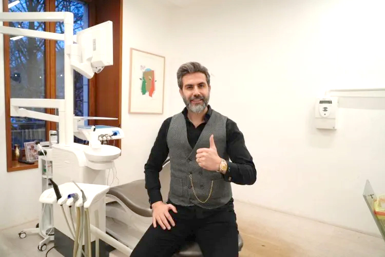 Hollywood yıldızı Türkiye'de gülüşünü Clinic EGO ile yeniledi 7 Clinic EGO 2