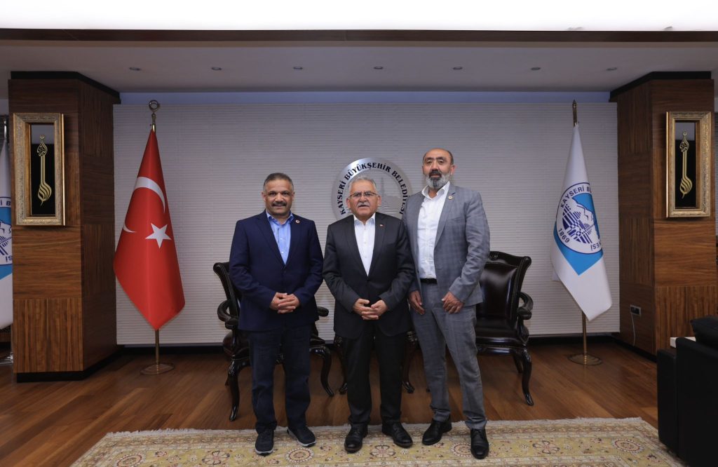 Vali Gökmen Çiçek: “AKİB Avrupa’da Kayseri’yi gururla temsil edecek” 11 akib kayseri ziyaret4