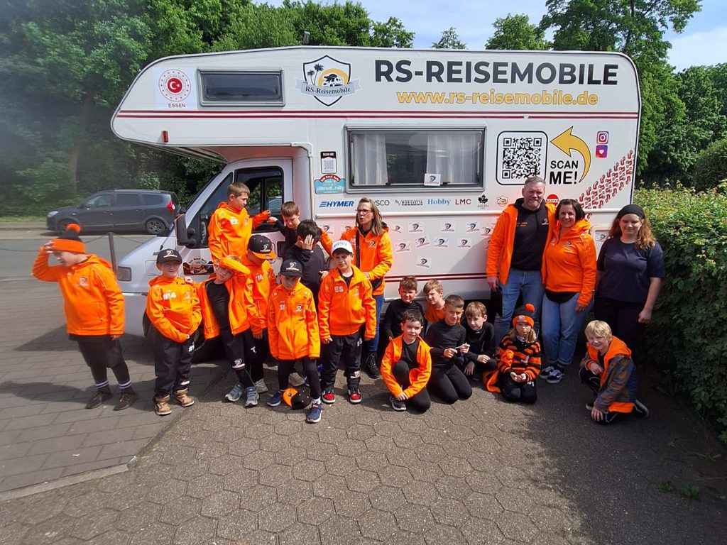 Essen'den Ulan Batur’a 15 bin kilometrelik ralli için start verildi 11 ipek yolu ralli 3