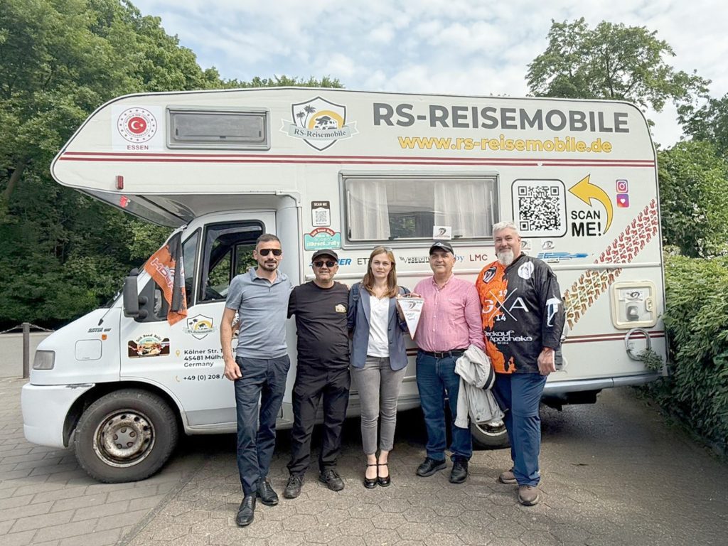 Essen'den Ulan Batur’a 15 bin kilometrelik ralli için start verildi 8 ipek yolu ralli 6
