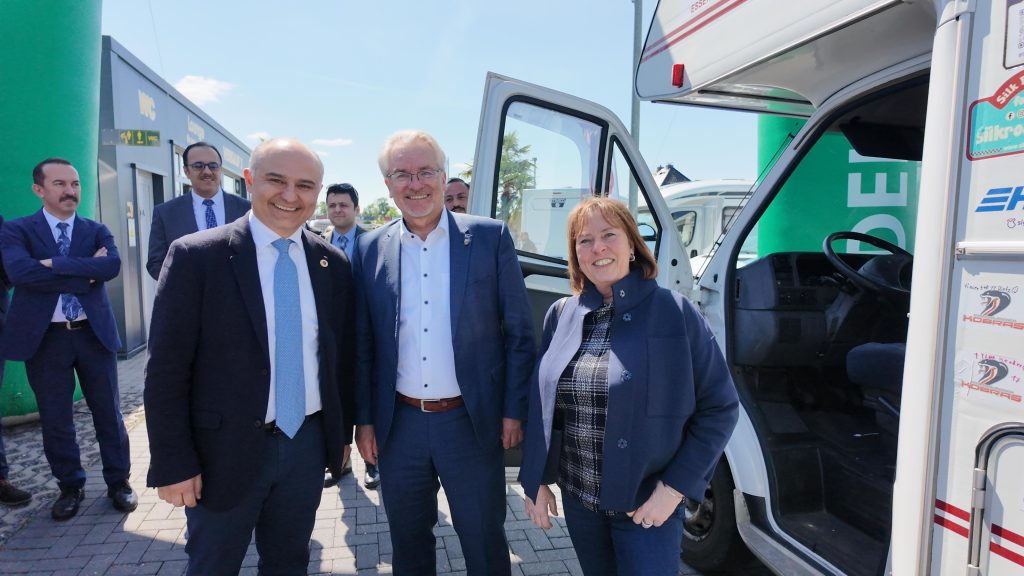 Doğu-Batı Dostluk & İpekyolu Rallisi’ne Almanya'dan start verildi 9 ipekyonu ralli3
