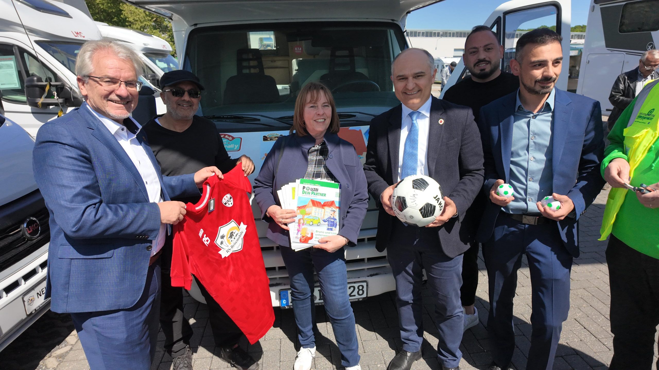 Doğu-Batı Dostluk & İpekyolu Rallisi’ne Almanya'dan start verildi