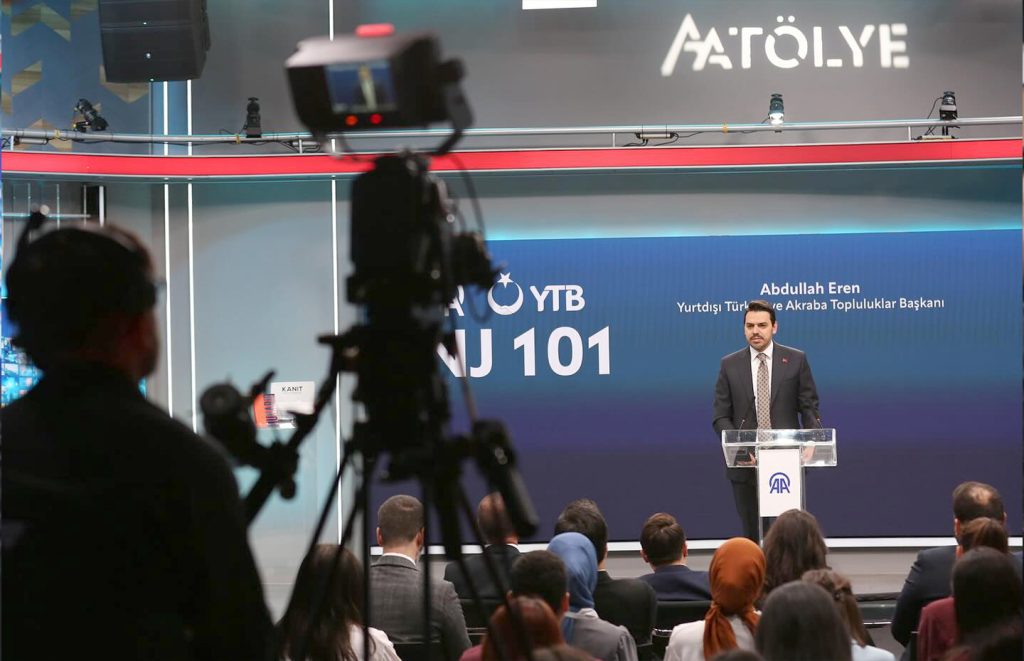 YTB ve AA iş birliğiyle uluslararası öğrencilere "Gazetecilik Eğitimi" başladı 10 ytb aa 11