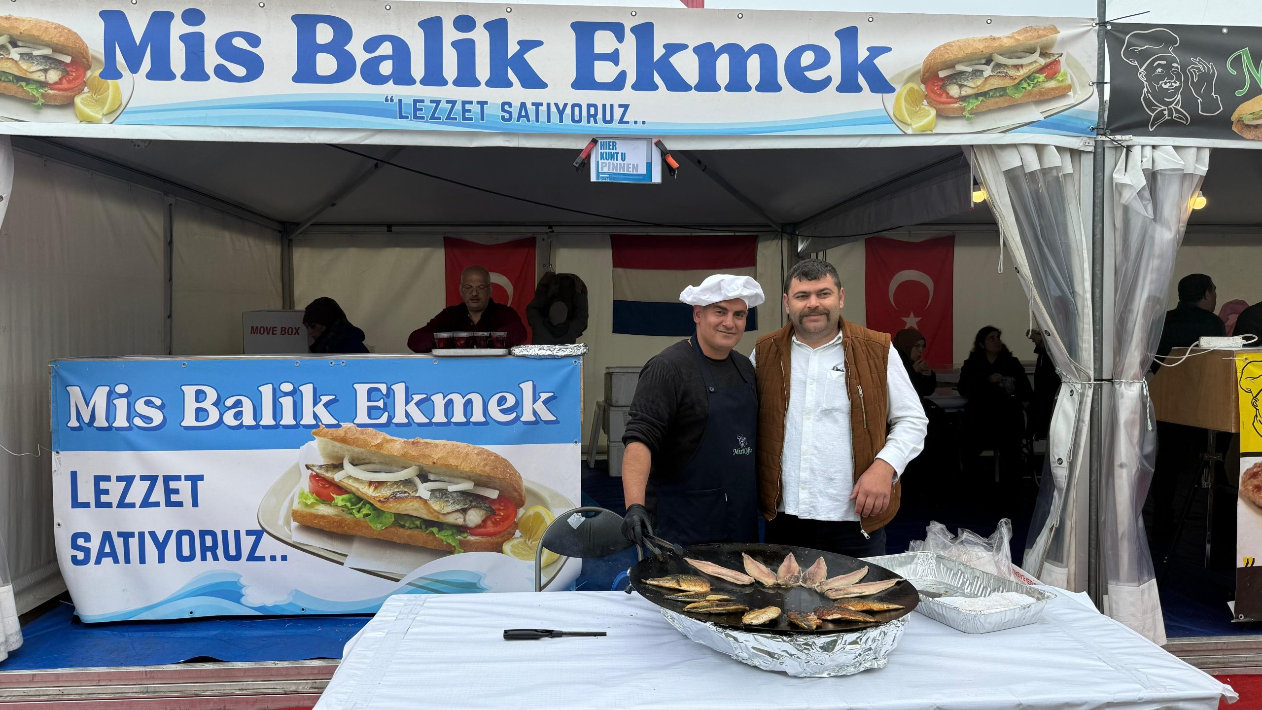 Zuiderpark’ta kültür rüzgarı: Turquoise Türk Günü Festivali renkli görüntülere sahne oldu