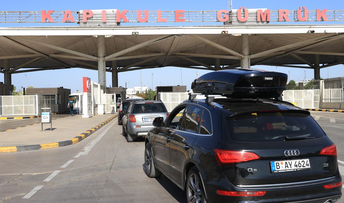 Avrupa’nın dört bir yanından yola çıkan Türk vatandaşları, yıllık izinlerini