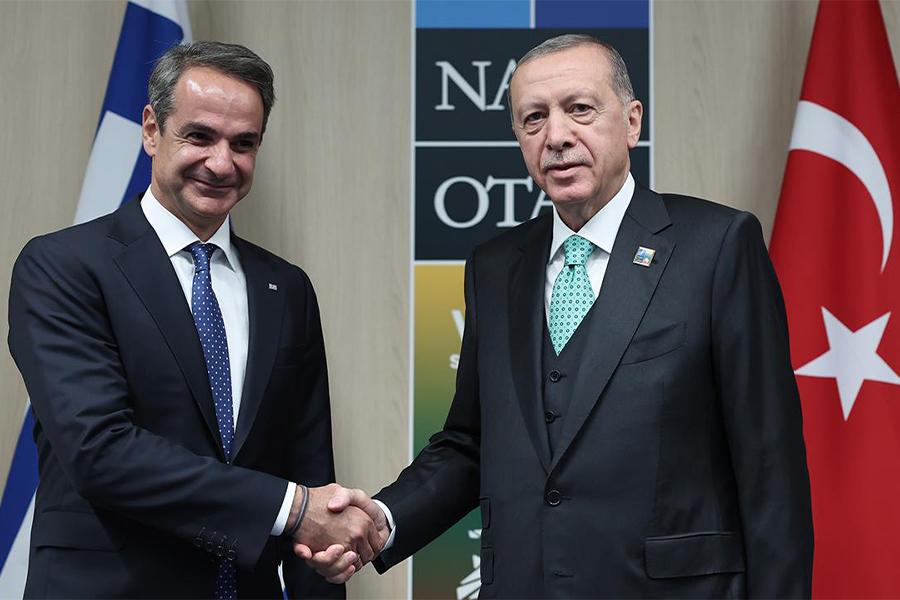 Yunanistan Başbakanı Kiriakos Miçotakis ile Türkiye Cumhurbaşkanı Recep Tayyip Erdoğan,