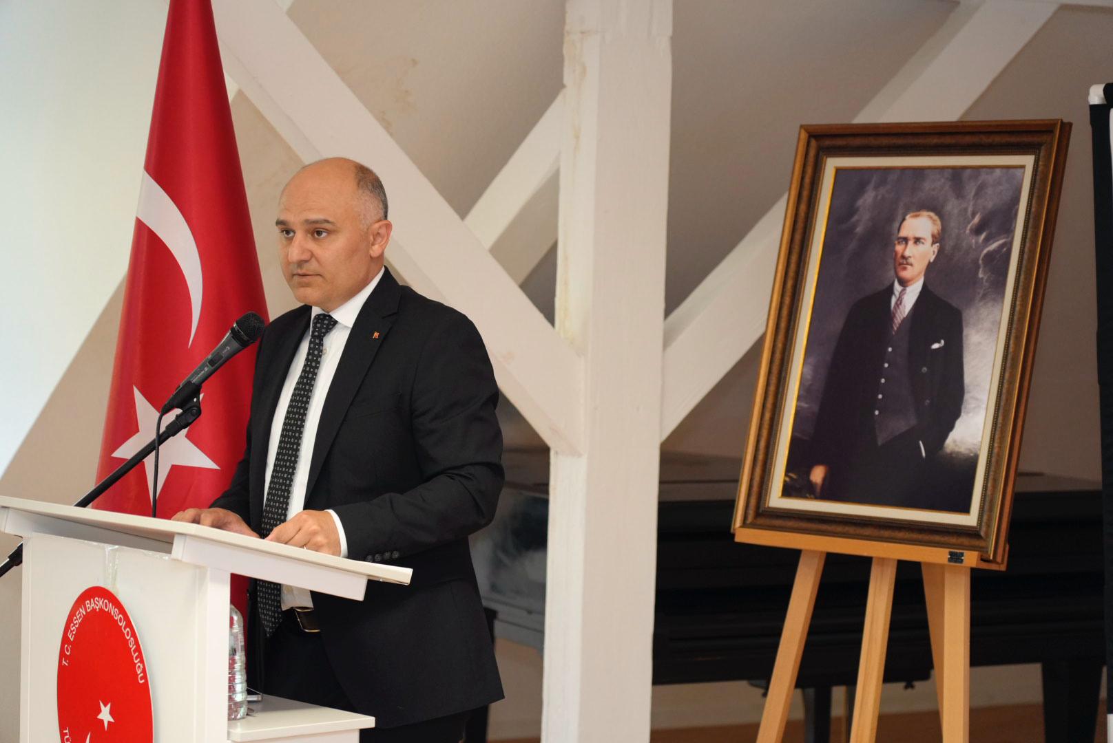 Essen Başkonoslosu Aydın: