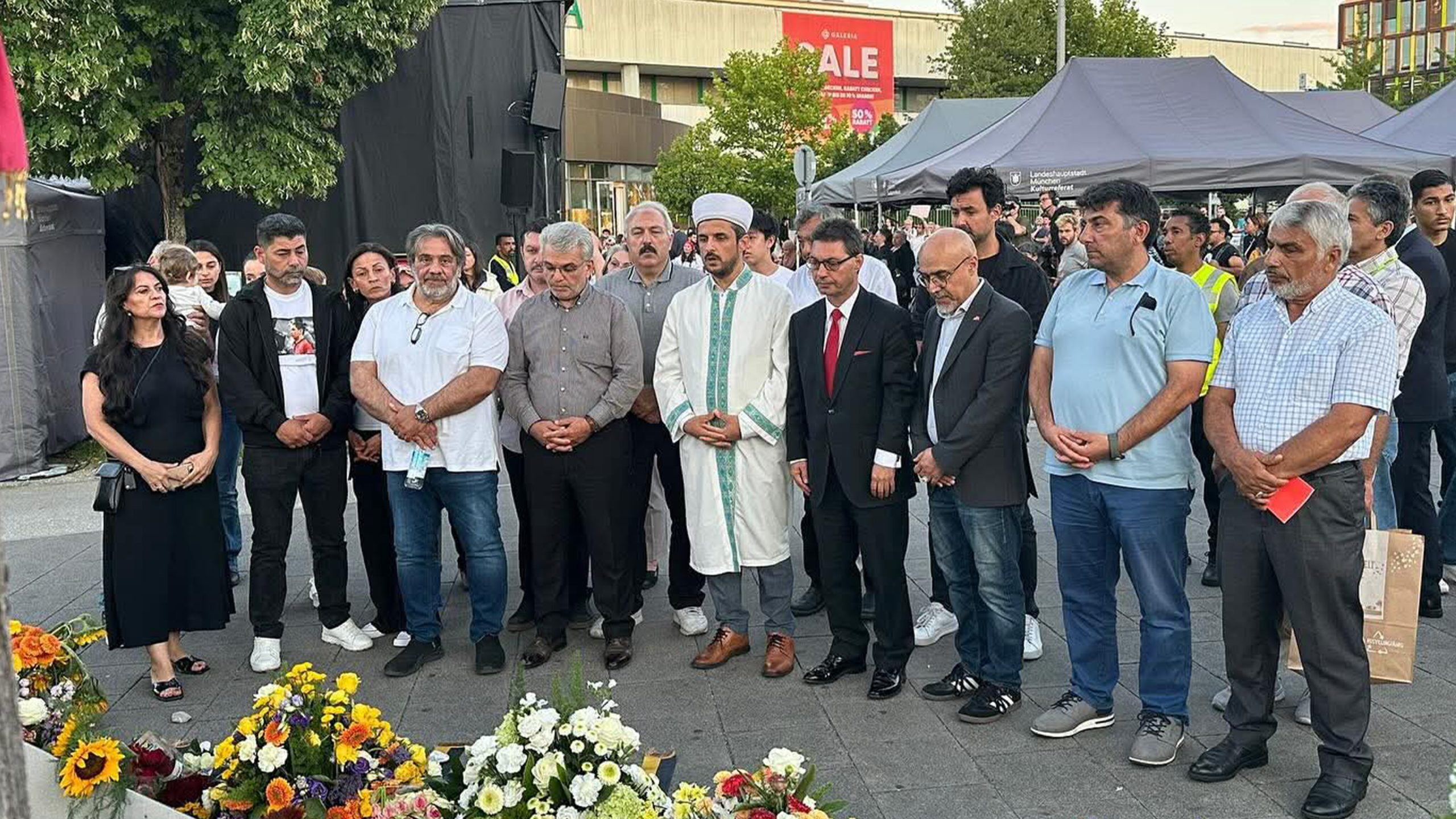 Almanya’nın Münih kentinde 2016 yılında Olympia Alışveriş Merkezi (OEZ)’nde yaşanan