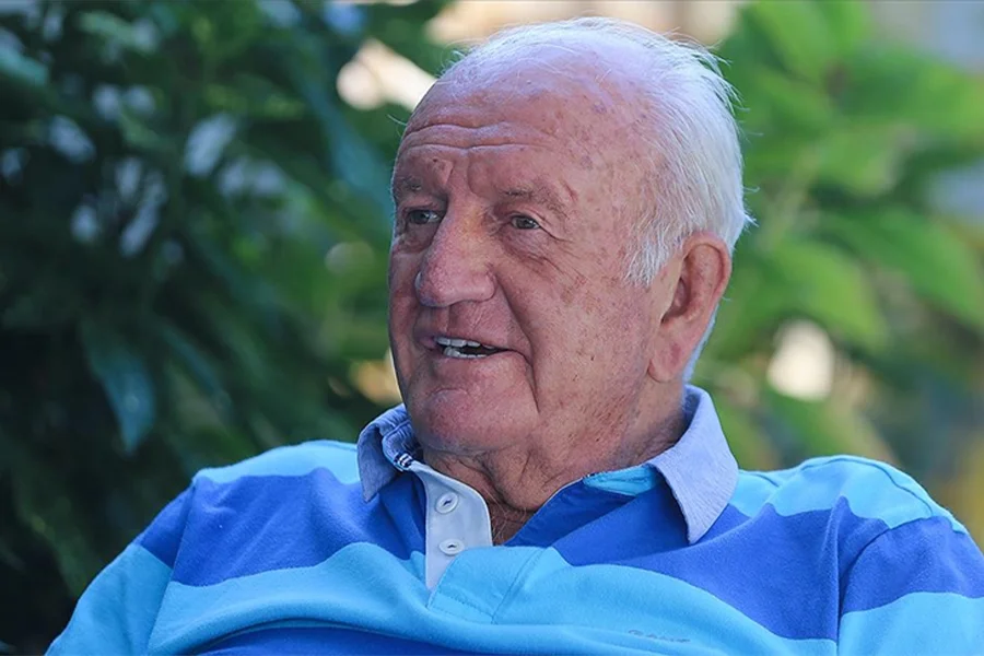 Fenerbahçe Spor Kulübü’nün efsane başkanlarından Ali Şen’in Bodrum’da hastaneye kaldırılarak