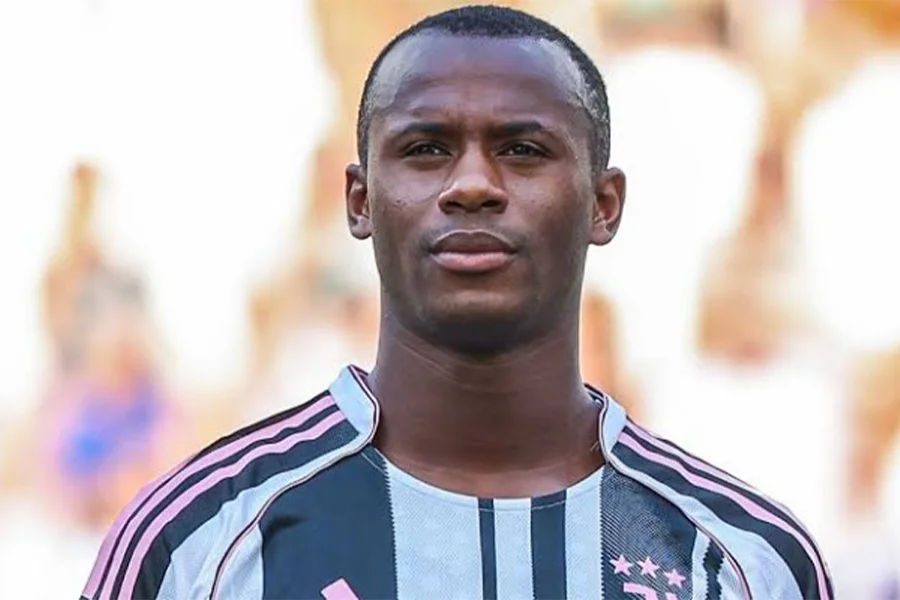 Yaz transfer döneminin hareketli takımlarından Beşiktaş, transfer çalışmalarını hızla sürdürüyor.