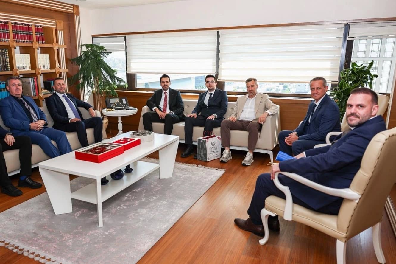 BTTDD Bursa Şubesi Yönetim Kurulu TİKA Başkanı Abdullah Eren'i ziyaret etti