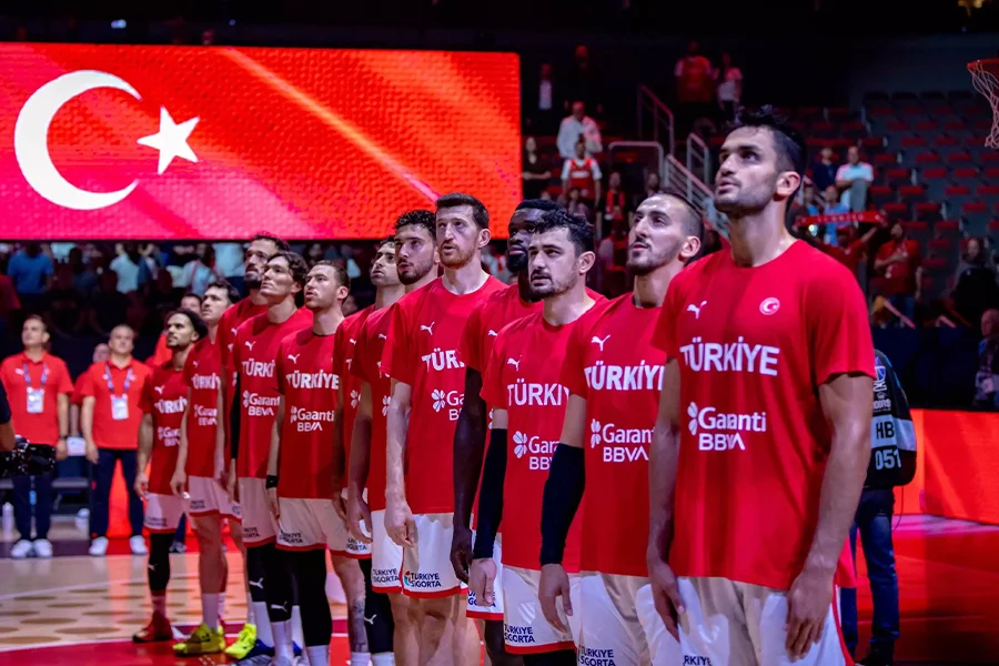 Türkiye A Milli Erkek Basketbol Takımı, EuroBasket 2025 yarı finalinde